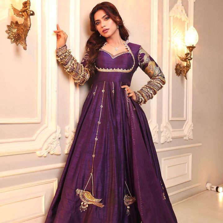“Zareen Phoolbird Banarasi Lehenga Set”