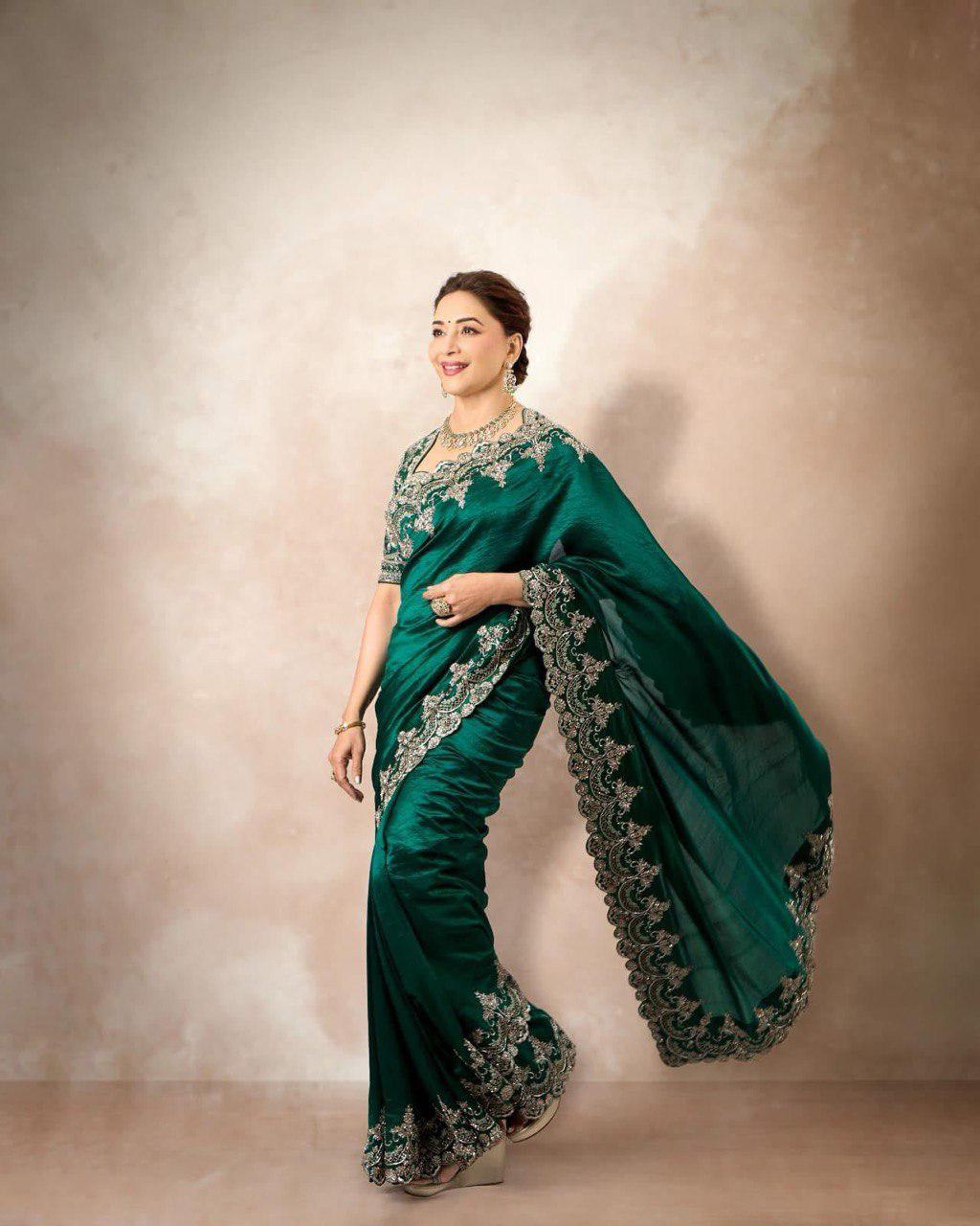 💫 Emerald Royale Zari Embroidered Silk Saree 💫